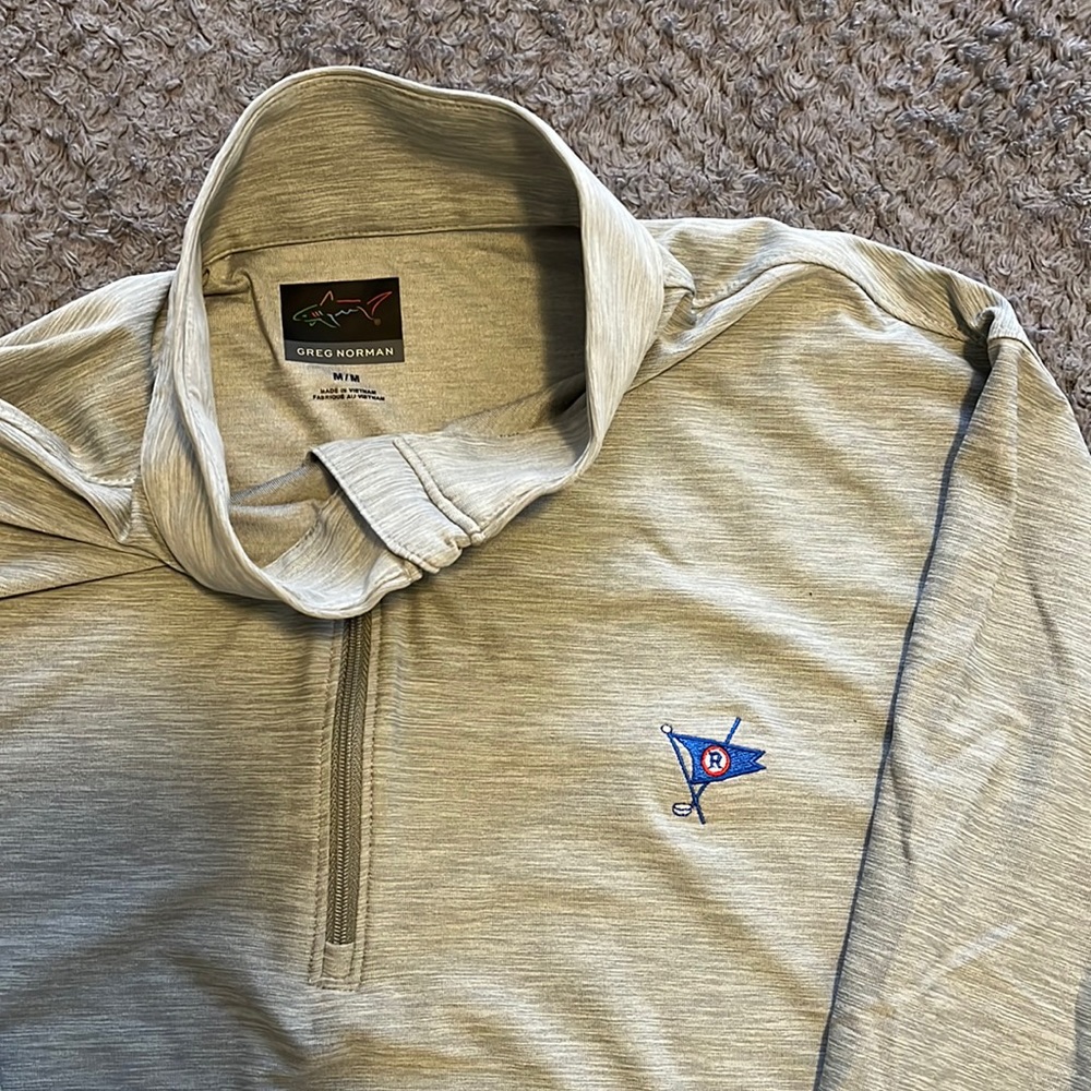 Greg Norman Round Hill Golf Club quarter zip